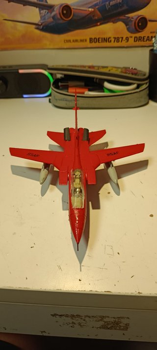 Avión de plastico hecho a mano