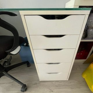 Escritorio de Cristal con Silla