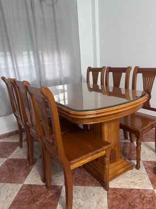 Conjunto de Mesa y 6 Sillas de Madera provenzal