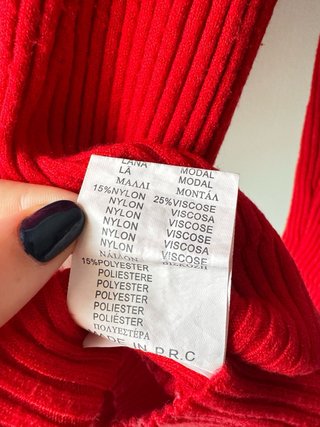 Maglia rossa collo alto