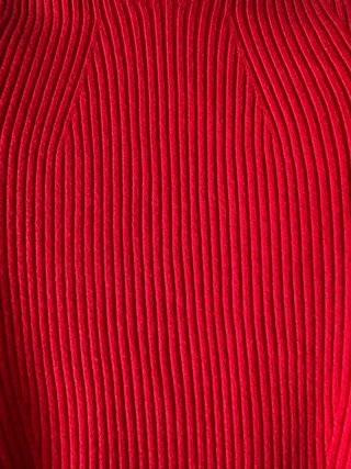 Maglia rossa collo alto