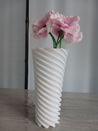 Vaso 3D bianco e rosa