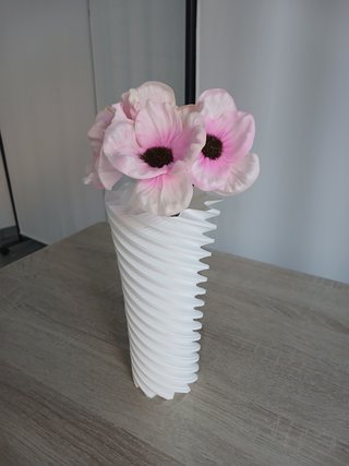 Vaso 3D bianco e rosa