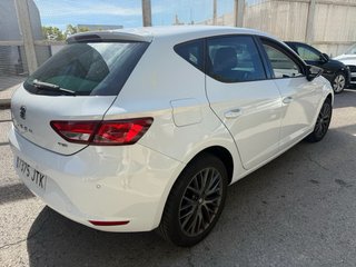 SEAT Leon Style Connect Blue