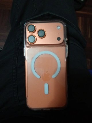iPhone 17 Pro Max Dorado/Naranja