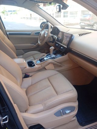 Porsche Cayenne 2012