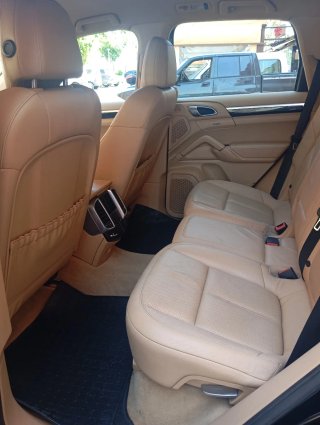 Porsche Cayenne 2012