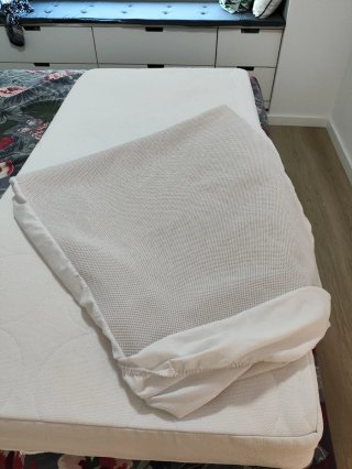 Cuna Ikea + Colchón + Protector + Edredón + Sábana