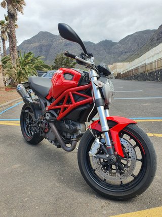 Ducati  Monster 1100 evo 2010
