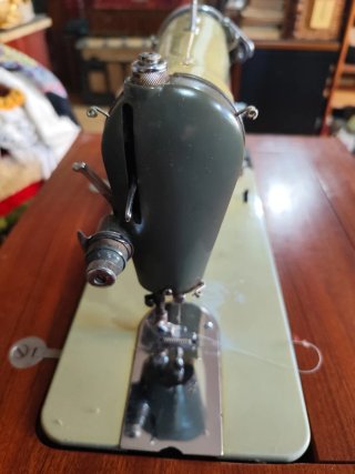 Máquina de coser Alfa