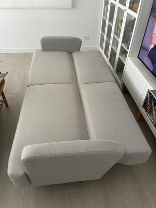 2 Sofá-cama gris iguales