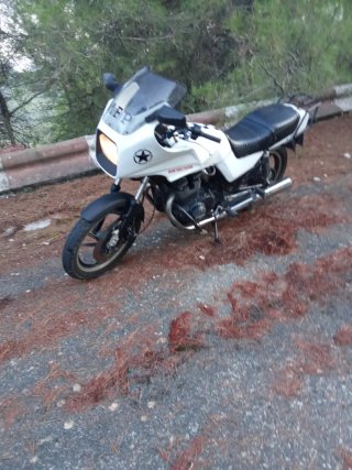Suzuki GSX400cc 1986