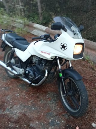 Suzuki GSX400cc 1986