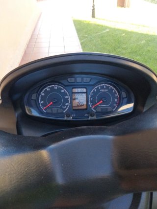 Suzuki Burgman 125 (2016)