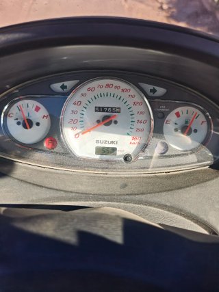 Suzuki Burgman 200 (ITV 2028)