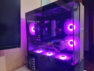 PC Gaming con 1 monitor AOC Y 1 monitor GIGABYTE.