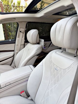 Mercedes-Benz Maybach S600