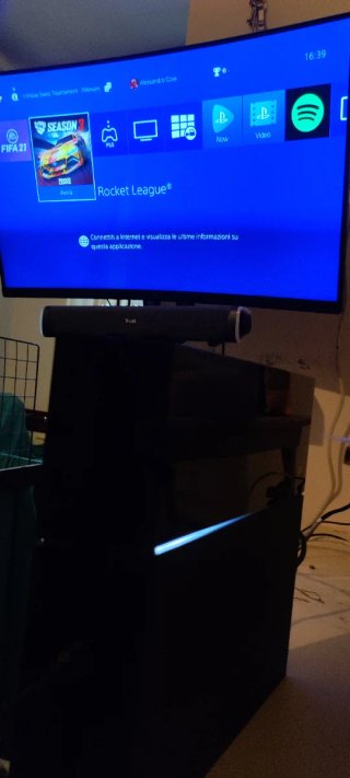 PlayStation 4 (PS4) con 8 giochi
