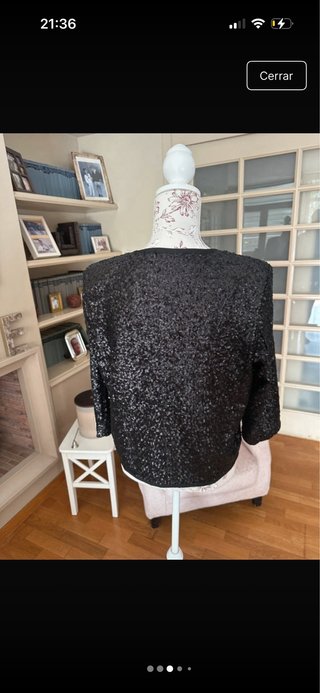 Chaqueta Negra Jad con Lentejuelas