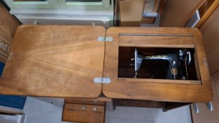Maquina coser Alfa 50s, original,pedal y correa.