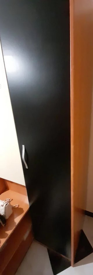 Armario de tres puertas