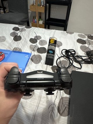 PS4 Slim 1TB con juegos