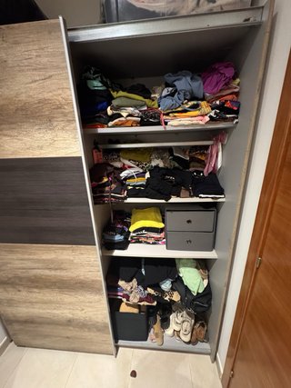 Armario de Madera con Puertas Correderas