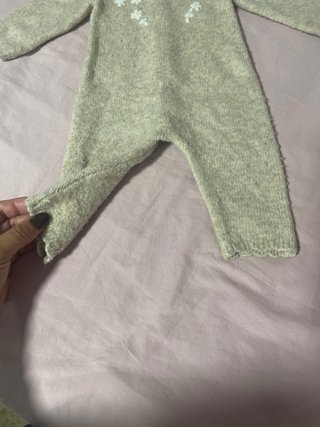 Mono largo de punto para bebé