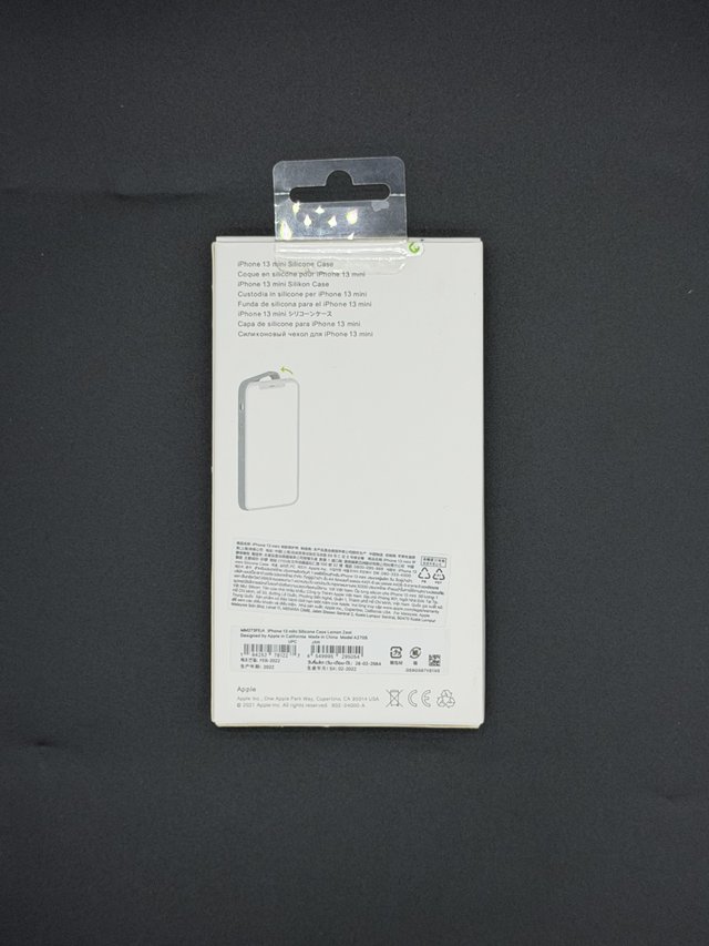 Funda iPhone 13 Mini Silicona Nueva 11