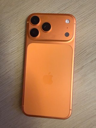 iPhone 17 Pro Max Naranja