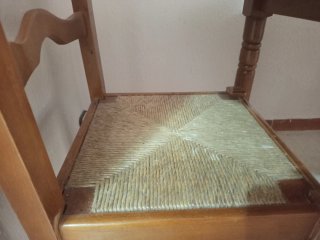 Mesa de Madera Extensible y 4 Sillas