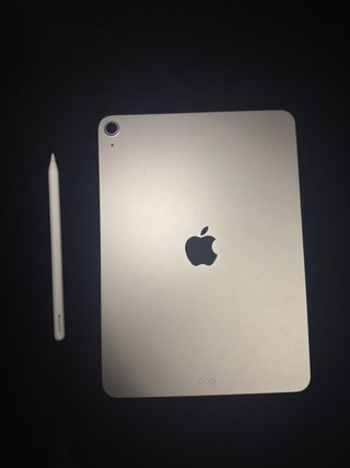 iPad M3 11” + Apple pencil pro