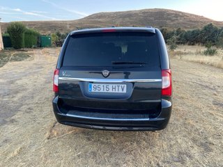 Lancia Voyager 2.8  2013