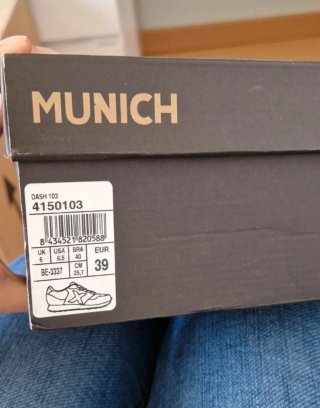 Zapatillas Munich Negras Talla 39