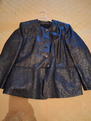 Chaqueta de Fiesta Negra y Dorada