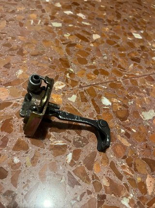 Bisagra de puerta izquierda/conductor Peugeot 307