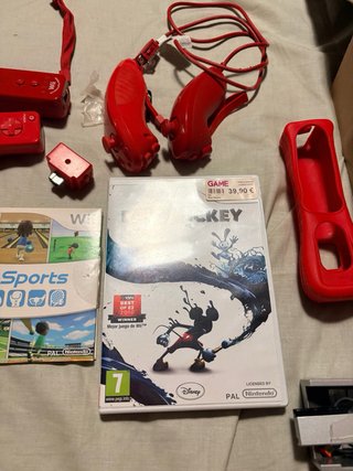 Consola Wii Roja + Juegos y Accesorios