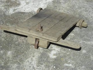 Patin de madera artesanal