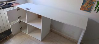 Escritorio Blanco con Estantería