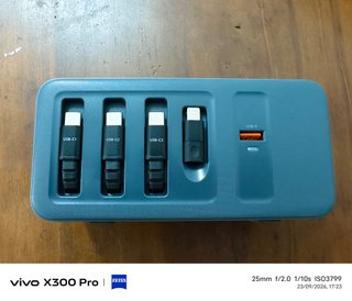 Caricatore scrivania cavi retrattili Muitavy 240W