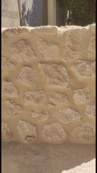 Piedra natural trabajada a mano (3-4 cm) fachadas