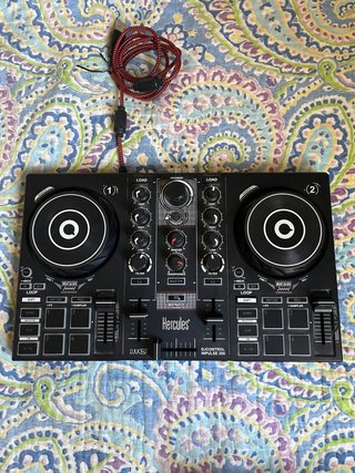 Mesa DJ Hercules DJControl Inpulse 200