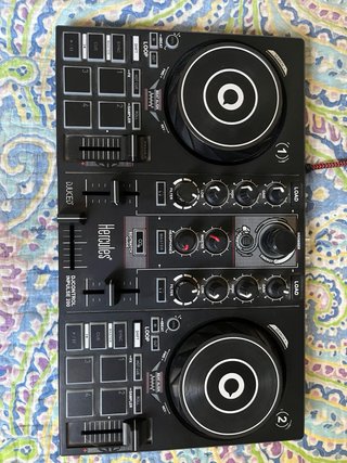 Mesa DJ Hercules DJControl Inpulse 200