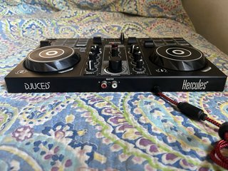 Mesa DJ Hercules DJControl Inpulse 200