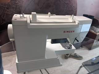 Máquina de coser Singer Electronic Chic
