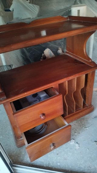 Mueble de salón de madera