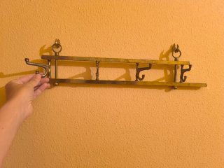 Perchero de Pared Metálico Dorado antiguo
