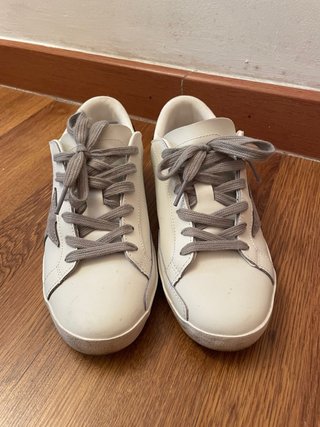 Zapatillas Blancas Estilo Vintage