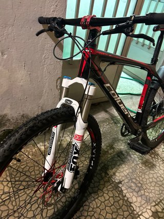 Bicicleta Coluer de fibra de carbono