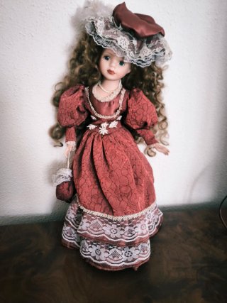Muñeca de Porcelana Estilo Victoriano